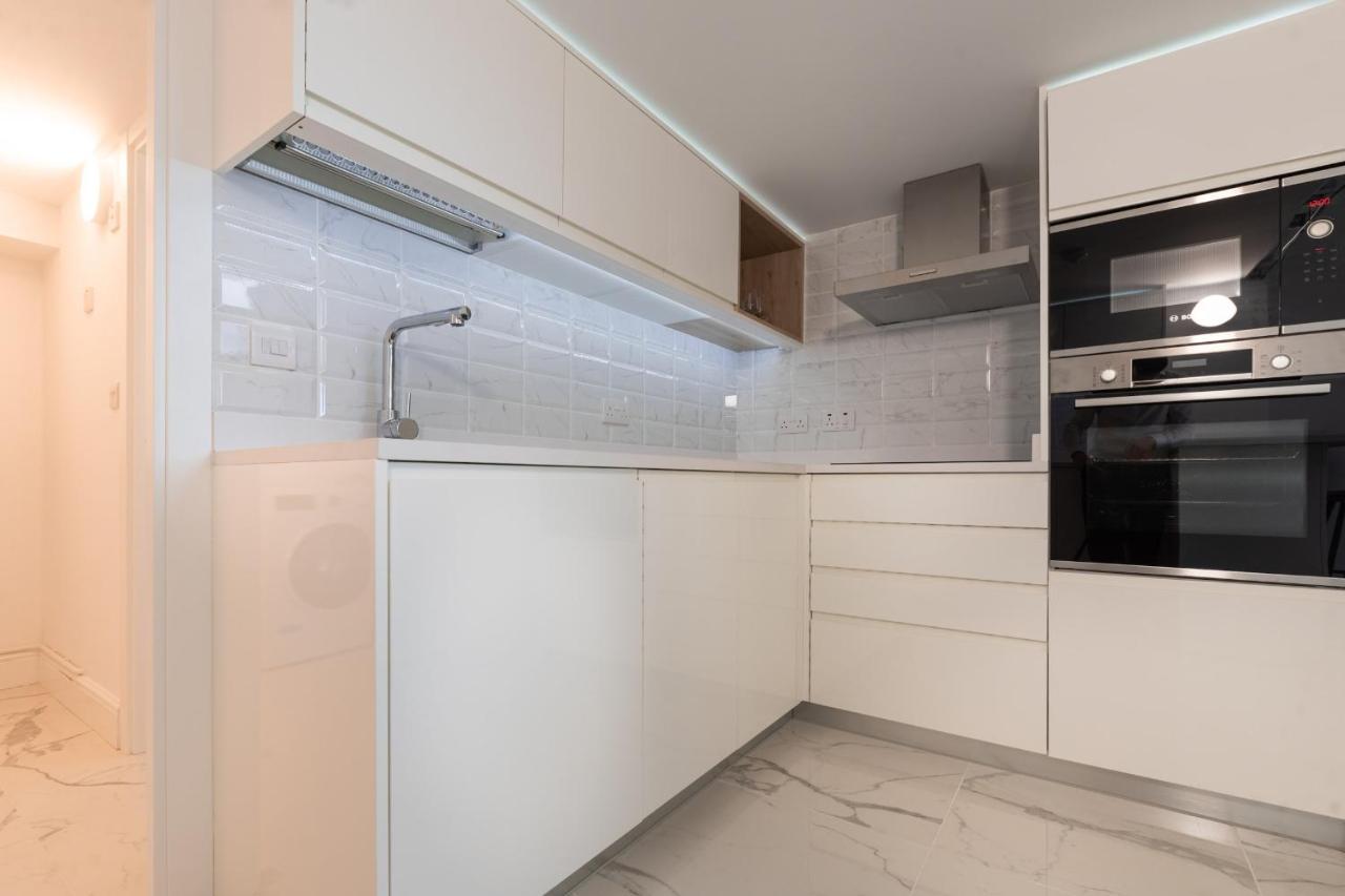 Beachfront Maisonette 지브롤터 외부 사진