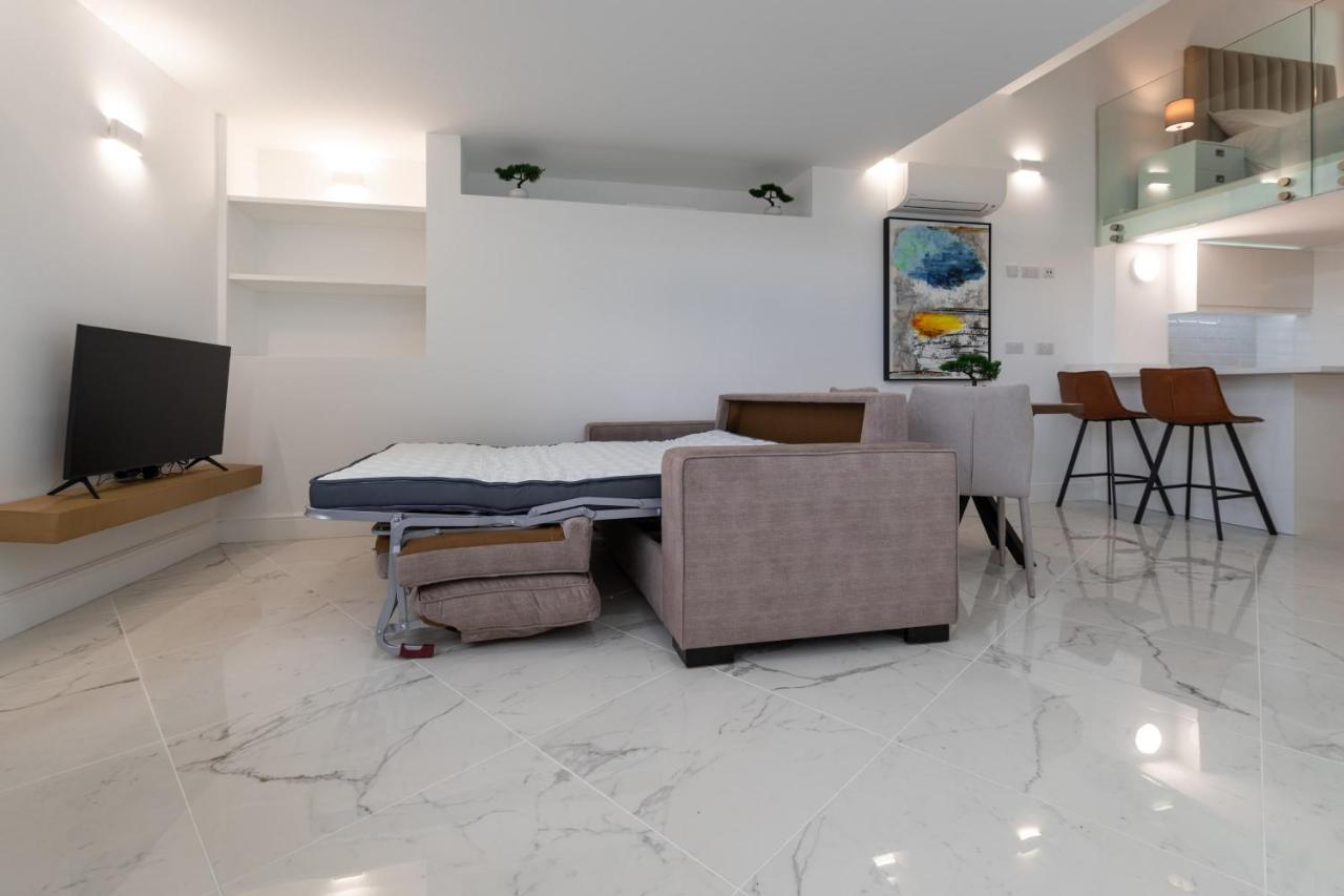 Beachfront Maisonette 지브롤터 외부 사진