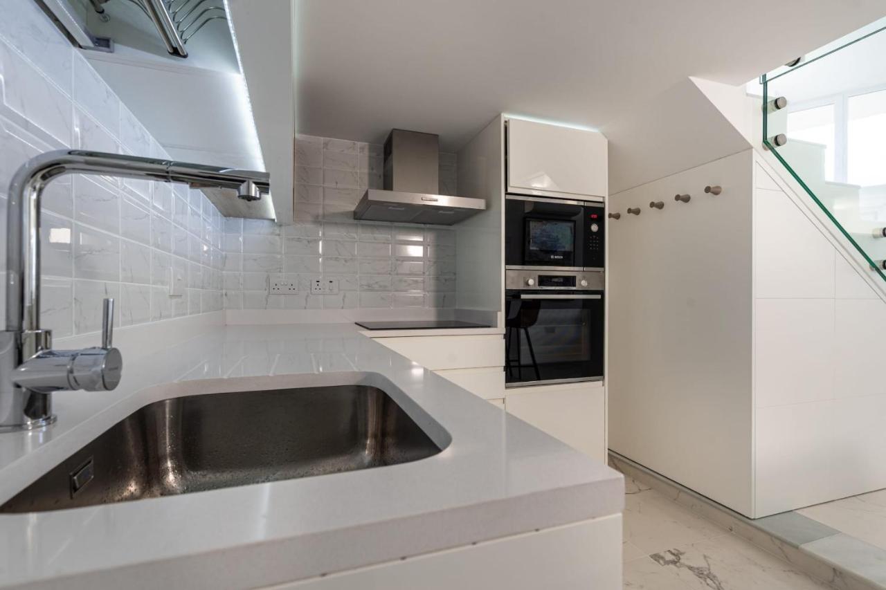 Beachfront Maisonette 지브롤터 외부 사진